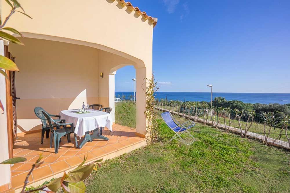 Residence Baia Sant Anna Con Piscina Tanaunella Kültér fotó