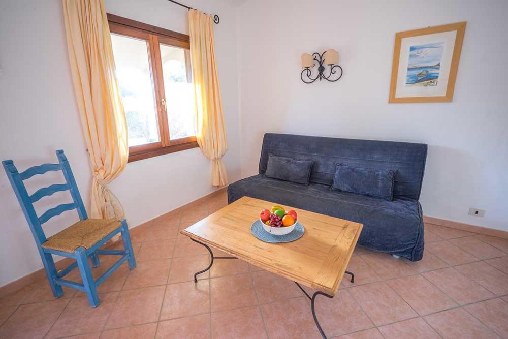 Residence Baia Sant Anna Con Piscina Tanaunella Kültér fotó