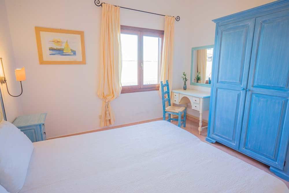 Residence Baia Sant Anna Con Piscina Tanaunella Kültér fotó