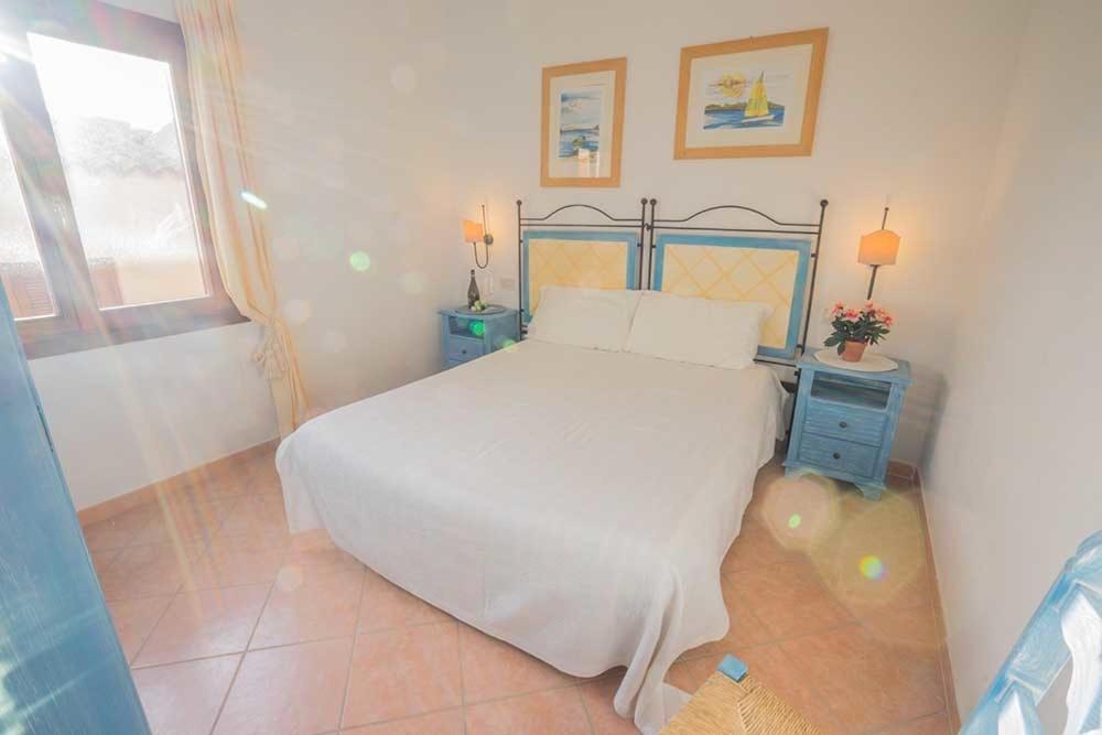 Residence Baia Sant Anna Con Piscina Tanaunella Kültér fotó